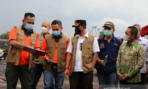 Kepala BNPB Percepat Pembangunan Huntara dan Huntap Kepala BNPB Percepat Pembangunan Huntara dan Huntap