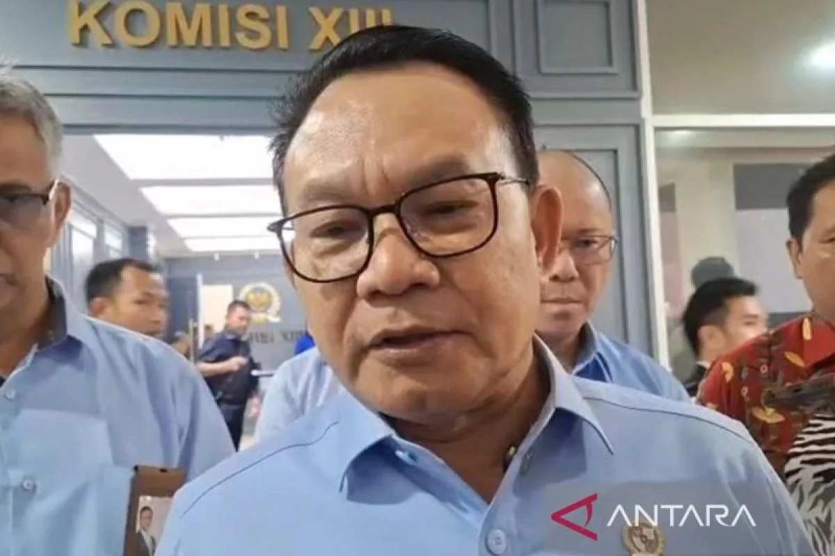 Kepala Staf Kepresidenan Ungkap Alasan Presiden Ganti Kepala BGN