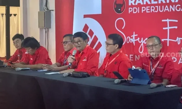 Ketua DPP PDIP: Mengapai Partai Lain Begitu Khawatir dengan PDI Perjuangan? Ketua DPP PDIP: Mengapai Partai Lain Begitu Khawatir dengan PDI Perjuangan?