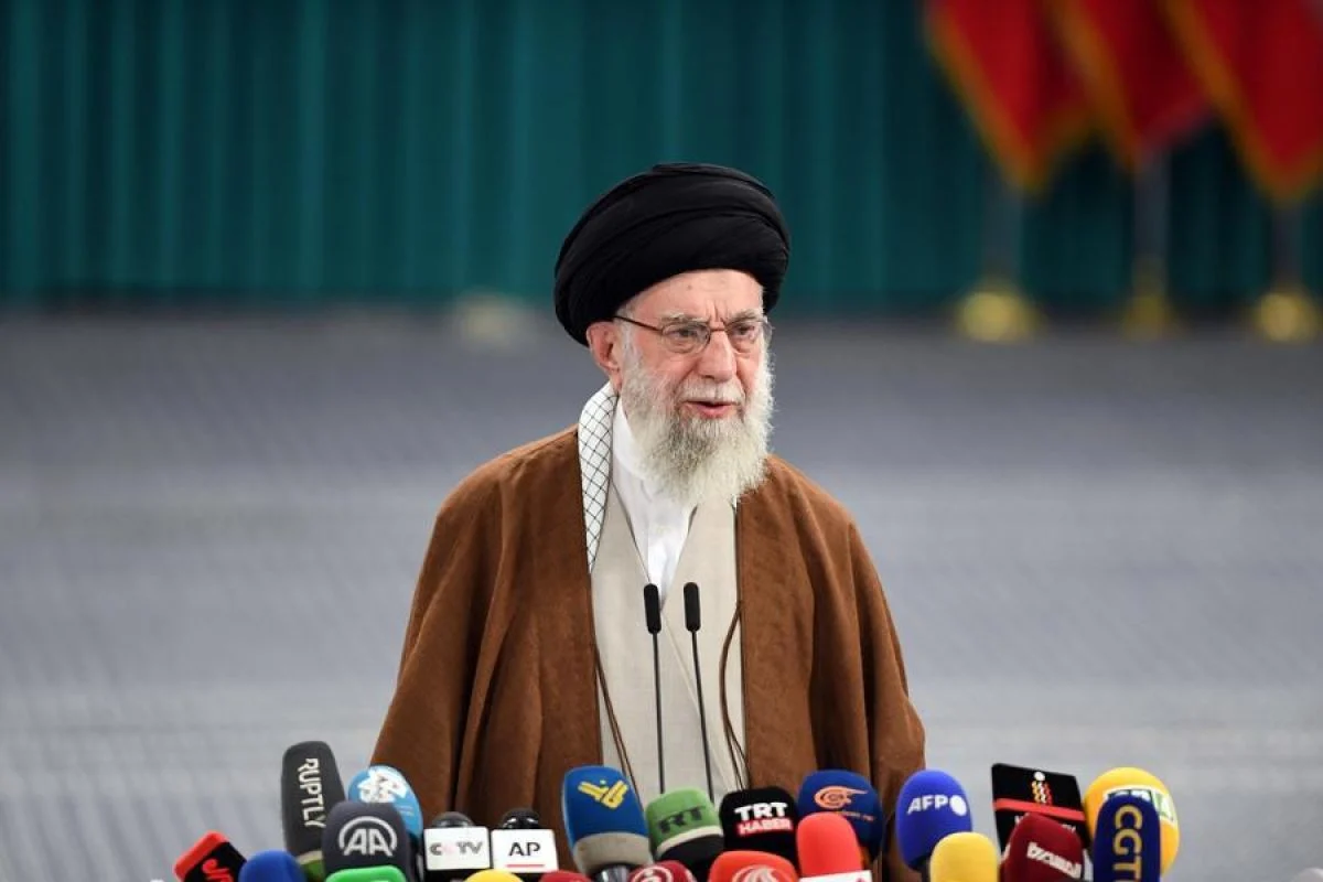 Khamenei Serukan Persatuan Nasional, Ajak Rakyat Iran Gagalkan Upaya Musuh