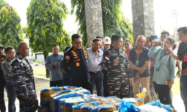Kodaeral VIII Gagalkan Penyelundupan Barang Ilegal Asal Filipina Kodaeral VIII Gagalkan Penyelundupan Barang Ilegal Asal Filipina