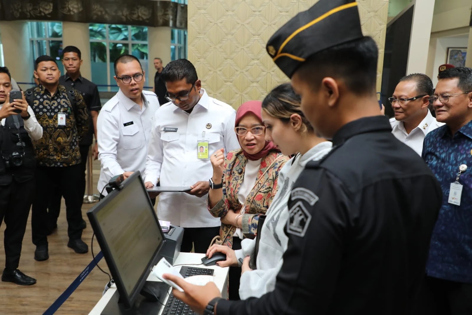 KPK Dalami Dugaan Setoran dari Imigrasi Ngurah Rai dan Denpasar ke Eks Wamen Imipas Silmy Karim