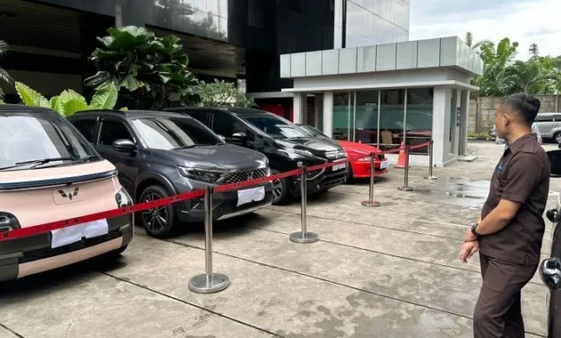 KPK Geledah Rumah Silmy Karim, Sita Dua Mobil Sport dan Sepuluh Motor Terkait Dugaan Korupsi Izin Tinggal WNA