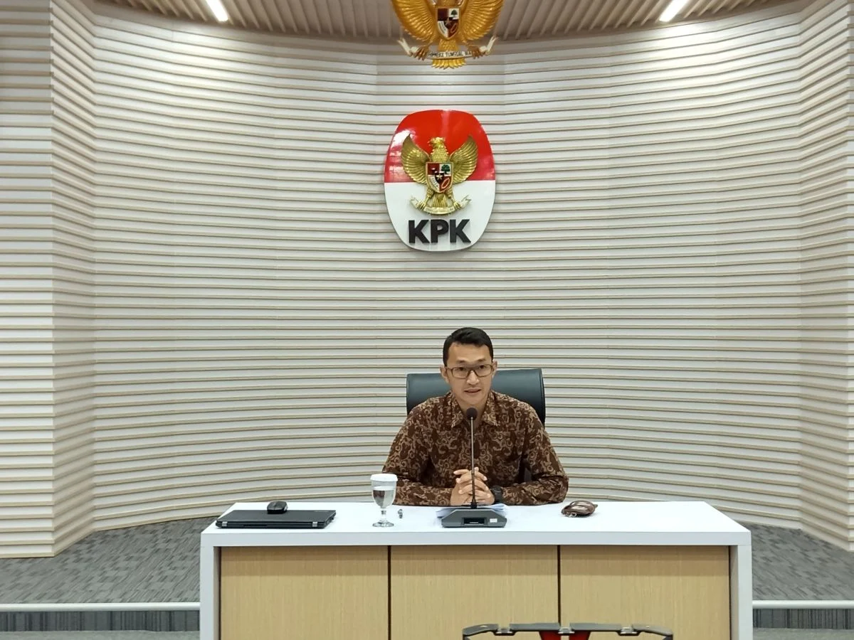 KPK Sita Dokumen Pengadaan dalam Geledah Kantor dan Rumah Dinas Bupati Muara Enim