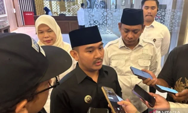 KPK Sita Uang Ratusan Juta dari OTT Bupati Muara Enim Edison KPK Sita Uang Ratusan Juta dari OTT Bupati Muara Enim Edison