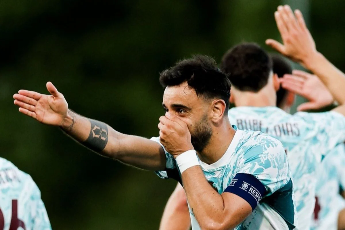 Laga uji coba: diwarnai dua kartu merah, Portugal tundukkan Chile 2-1