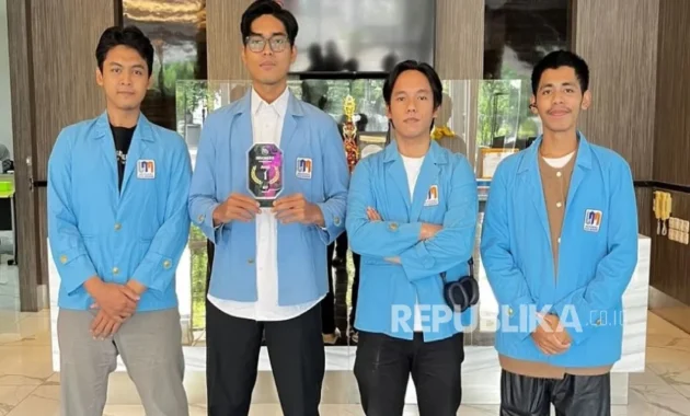 Mahasiswa Sains Data UNM Tembus Grand Final IEEE YESIST12 2026 Lewat Aplikasi AI iMosque Mahasiswa Sains Data UNM Tembus Grand Final IEEE YESIST12 2026 Lewat Aplikasi AI iMosque