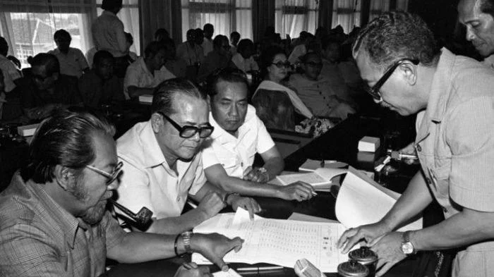 Marak Demo Tandingan MBG, Pengamat Sebut Gaya Usang Orde Baru Sudah Tak Seefektif Dulu