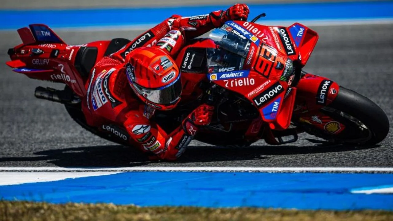 Marc Marquez Kuasai Sprint Race MotoGP di Hungaria, Veda Ega Pratama Memulai Balapan Moto3 dari Baris Ketiga