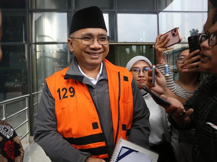 Masa Penahanan Gus Yaqut Diperpanjang 30 Hari