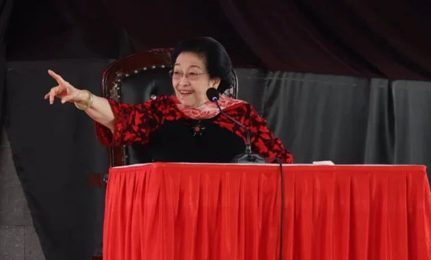 Megawati Tegaskan Prabowo Bukan Musuh: Itu Teman Saya Megawati Tegaskan Prabowo Bukan Musuh: Itu Teman Saya