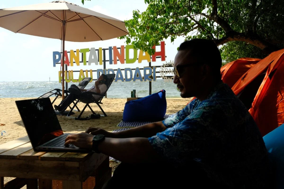 Menata Arus Digital Nomad demi Stabilitas Harga di Daerah