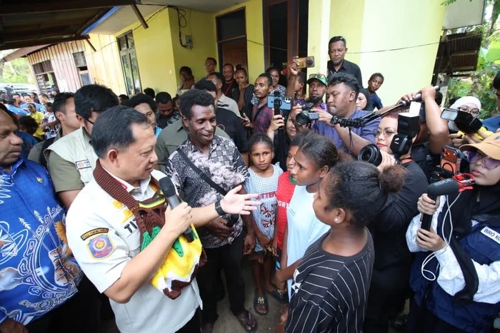 Mendagri Cek Pelaksanaan Program Bantuan Perumahan di Jayapura