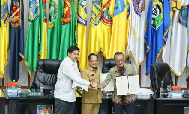 Mendagri Tandatangani SKB dengan Menteri Perumahan, Pembangunan 3 Juta Rumah Dikebut Mendagri Tandatangani SKB dengan Menteri Perumahan, Pembangunan 3 Juta Rumah Dikebut