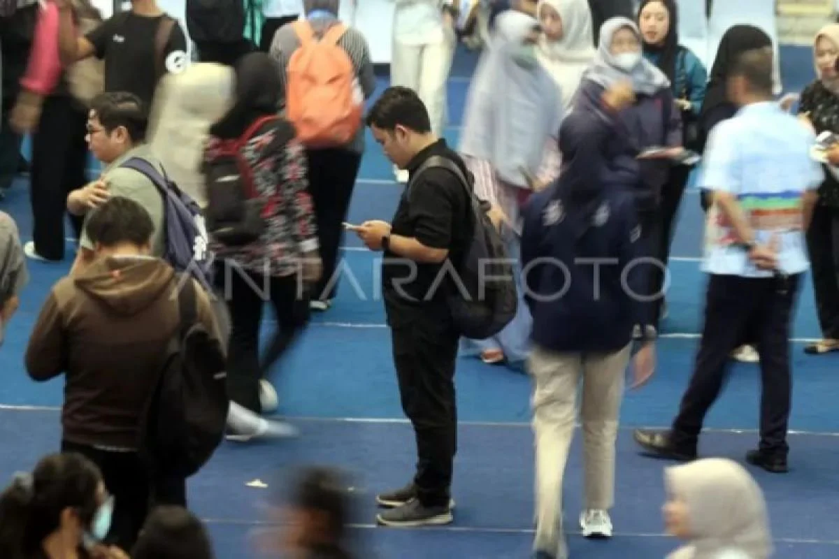 Menenun harapan dari angka kerja