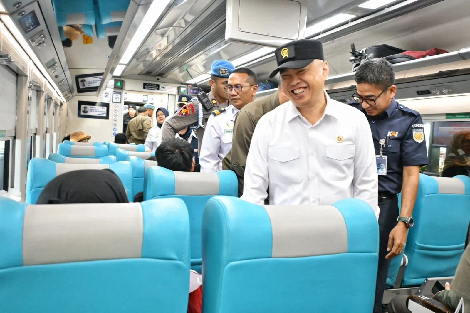 Menhub: Pemerintah Diskon Tarif Lintas Transportasi di Libur Sekolah