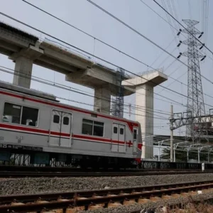 Menhub Targetkan Pembangunan Peron Kedua Stasiun JIS Selesai dalam Setahun