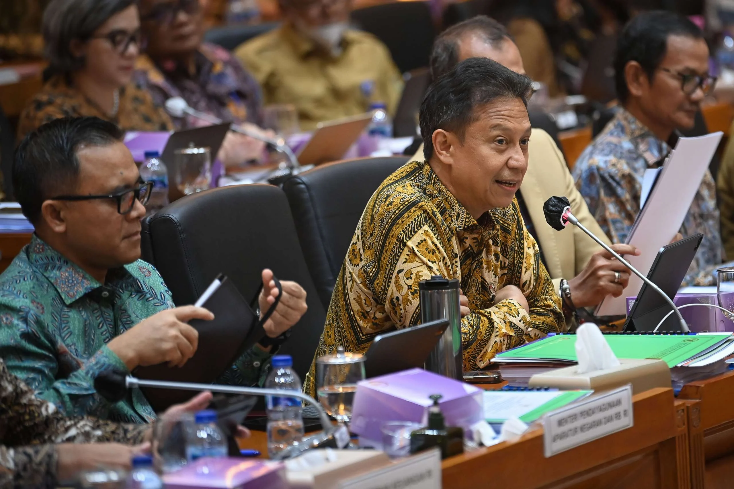 Menkes Ungkap Bullying pada Dokter Muda di Daerah Baru