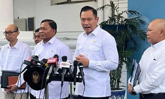 Menko AHY: Tanggul Laut Pantura Akan Diterapkan Bersama Penanaman Mangrove