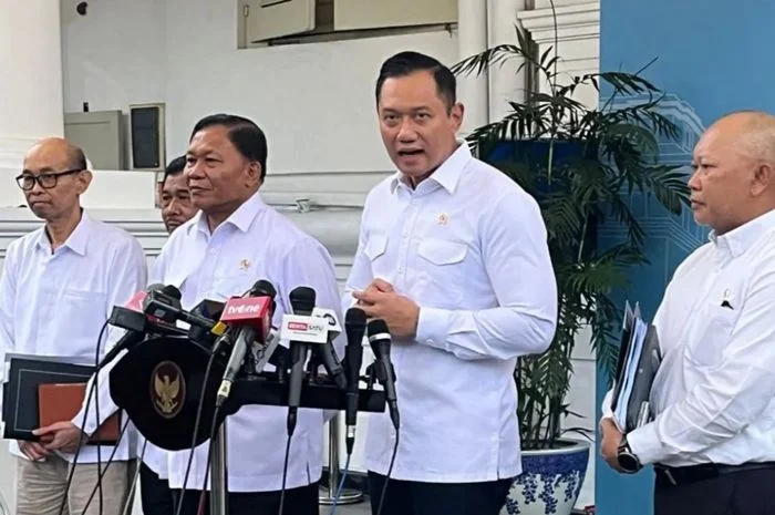 Menko AHY: Tanggul Laut Pantura Akan Diterapkan Bersama Penanaman Mangrove