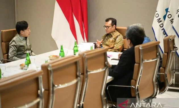 Menkomdigi Ungkap Urgensi Regulasi Tata Kelola AI di Indonesia Menkomdigi Ungkap Urgensi Regulasi Tata Kelola AI di Indonesia
