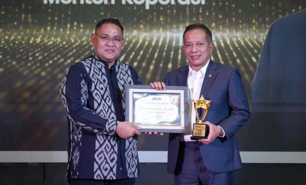 Menkop Ferry Juliantono: Koperasi Jadi Kendaraan Utama Ekonomi Hijau Indonesia Menkop Ferry Juliantono: Koperasi Jadi Kendaraan Utama Ekonomi Hijau Indonesia