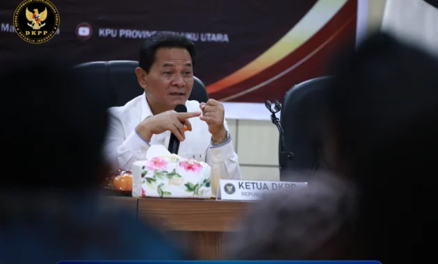Menteri Dalam Negeri Dorong DKPP Perkuat Integritas Penyelenggara Pemilu Menteri Dalam Negeri Dorong DKPP Perkuat Integritas Penyelenggara Pemilu