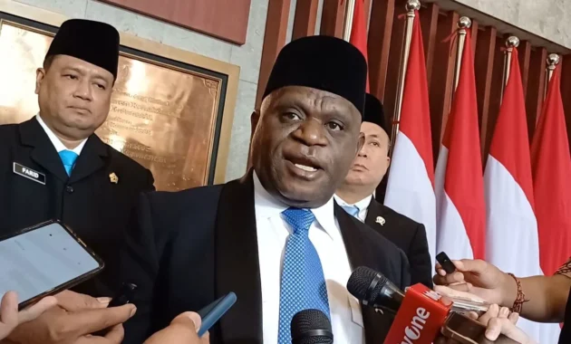 Menteri HAM Natalius Pigai Terima Aduan DPRK Mimika tentang Nasib 2.400 Pekerja Freeport