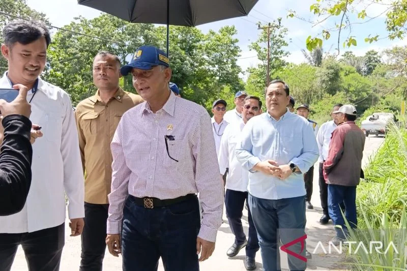 Menteri PU Dody Hanggodo Dukung Pembangunan Huntara dan Perbaikan Jembatan di Sigi