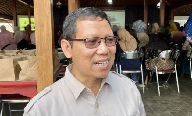 Modal Rp 3 Ribu, 1 Kg Sampah Plastik Jadi 0,9 Liter Solar: Inovasi Pirolisis Modal Rp 3 Ribu, 1 Kg Sampah Plastik Jadi 0,9 Liter Solar: Inovasi Pirolisis