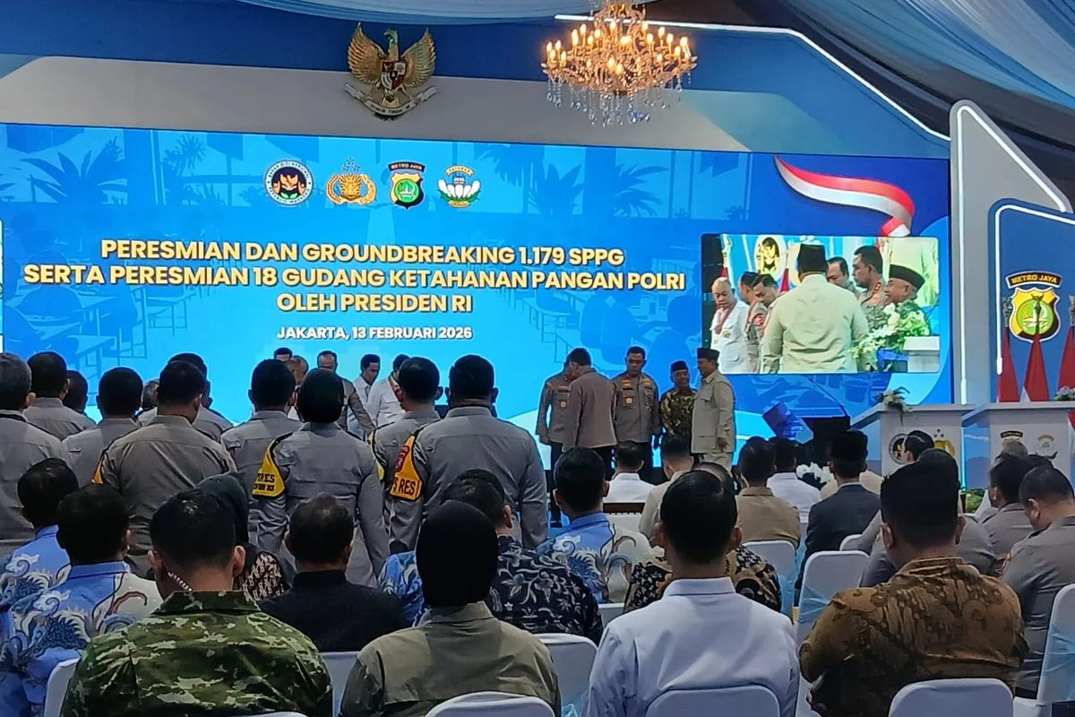 Momen Prabowo Sidak SPPG di Palmerah, Pakai APD Lengkap Hingga Cek Keamanan MBG