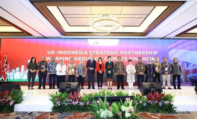 OJK: Transisi rendah karbon jadi peluang di tengah tantangan global