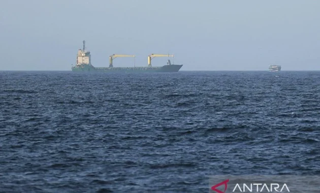 Oman Tegaskan Komitmen Jalur Aman Bebas Bea di Selat Hormuz