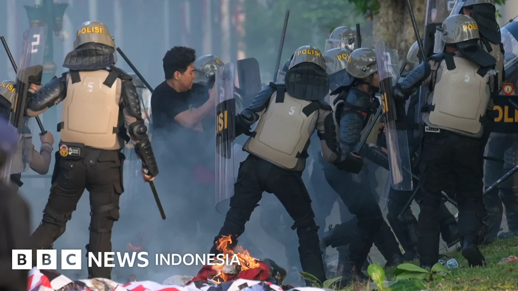 Para Aktivis yang Alami Teror Karena Vokal Kritik Pemerintah