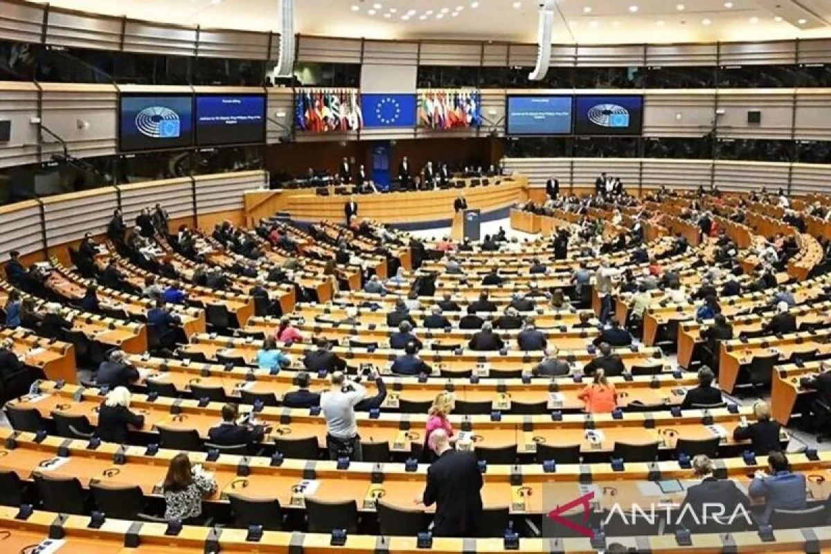 Parlemen Eropa: AI di Ponsel Anda Lebih Mengancam Masyarakat daripada Rudal Rusia