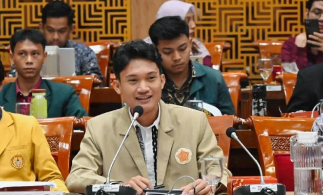 PDIP Kecam Tindakan Teror Terhadap Eks Ketua BEM UGM Tiyo Ardianto, Sebut Pelanggaran HAM PDIP Kecam Tindakan Teror Terhadap Eks Ketua BEM UGM Tiyo Ardianto, Sebut Pelanggaran HAM