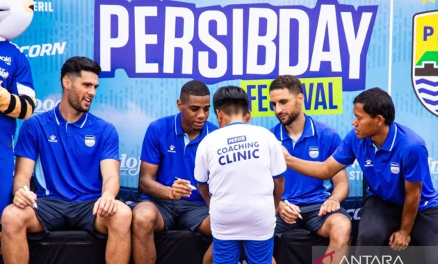 Pelatih Persib Bandung Antusias Hadapi Kompetisi ACC 2026/2027 Pelatih Persib Bandung Antusias Hadapi Kompetisi ACC 2026/2027