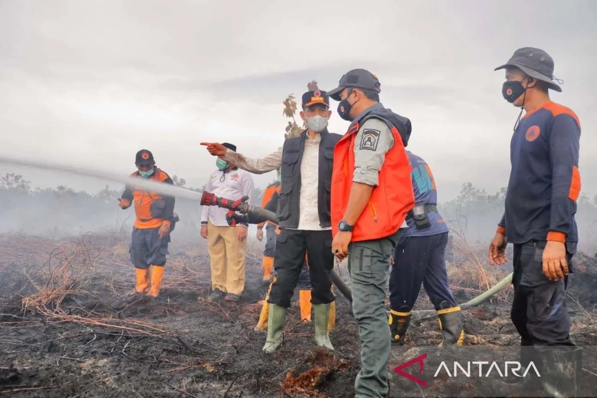 Pemadaman Kebakaran Puluhan Hektare Hutan dan Lahan di Aceh Barat
