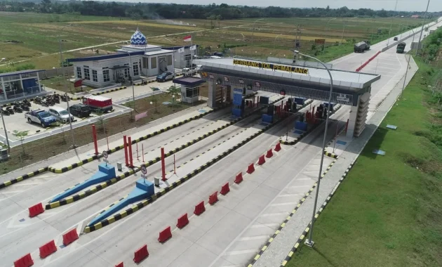 Pemalang-Batang Toll Road Gelar Edukasi Keselamatan bagi Pelajar: Hindari Bermain di Jalan Tol