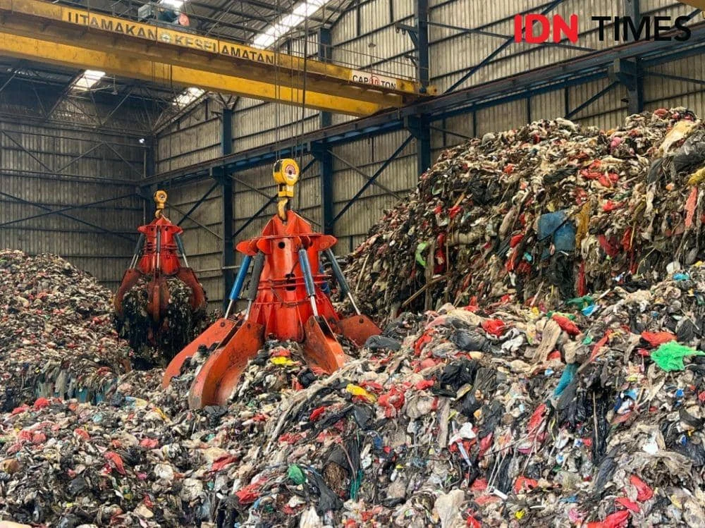 Pemkot Bekasi Studi Tiru Pengolahan Sampah menjadi Listrik ke China