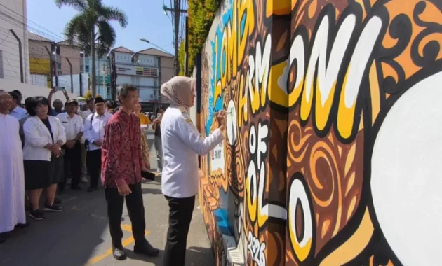 Pemkot Solo Gelar Lomba Mural untuk Atasi Vandalisme di Gereja Purbayan Pemkot Solo Gelar Lomba Mural untuk Atasi Vandalisme di Gereja Purbayan