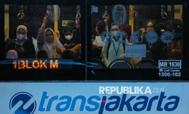 Pemprov Gandeng Perusahaan Swasta Kampanyekan Penggunaan Transportasi Umum di Jakarta Pemprov Gandeng Perusahaan Swasta Kampanyekan Penggunaan Transportasi Umum di Jakarta