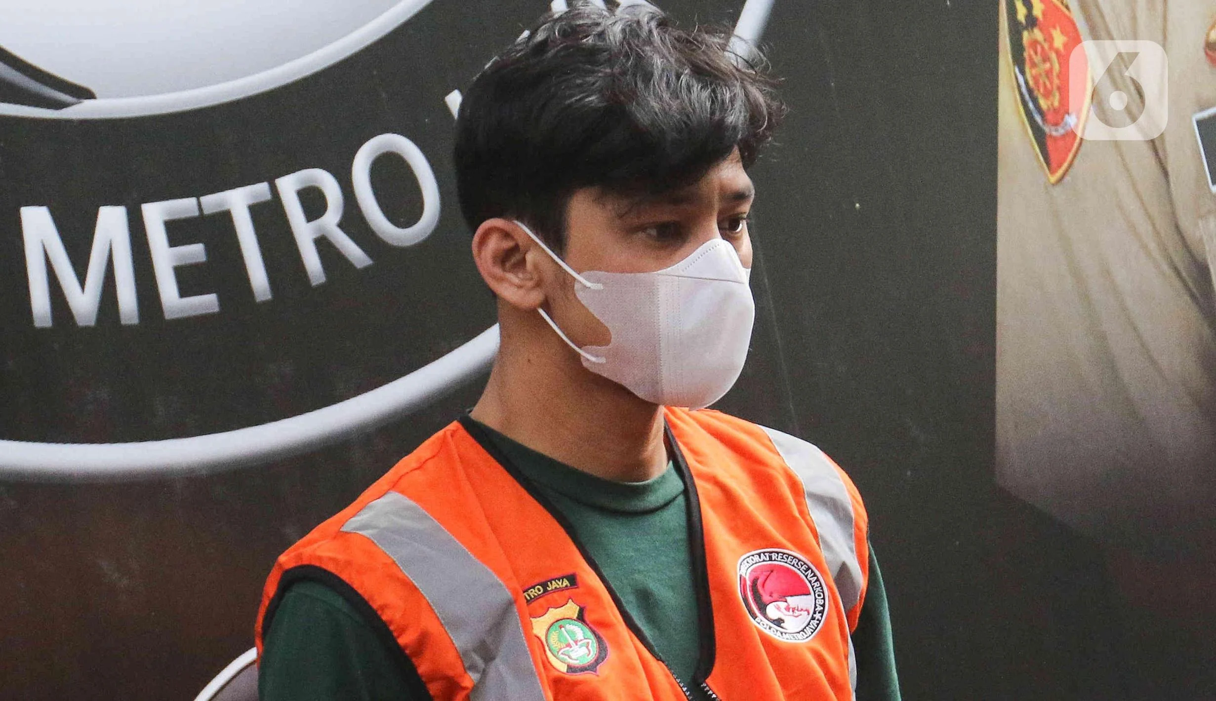 Penampakan Andri Mulyono Pakai Rompi Tahanan Usai Jadi Tersangka Baru Pengadaan Motor Listrik BGN
