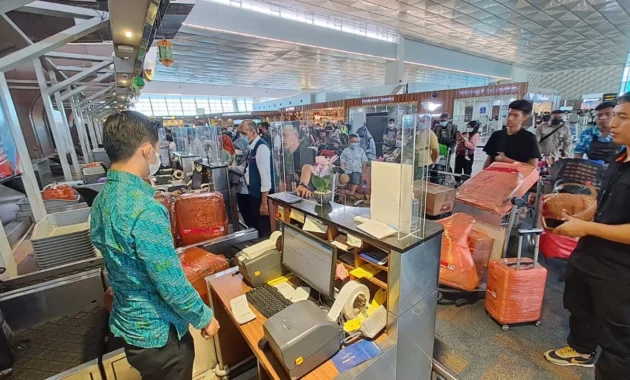 Penumpang Commuter Line Bandara Soekarno-Hatta Naik 14,78% dan Menembus 1 Juta Orang Penumpang Commuter Line Bandara Soekarno-Hatta Naik 14,78% dan Menembus 1 Juta Orang