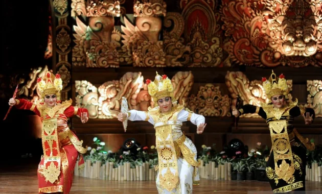 Peresmian Balai Budaya Elidan dan Dampaknya pada Penjualan Molis di Sumatera Barat Peresmian Balai Budaya Elidan dan Dampaknya pada Penjualan Molis di Sumatera Barat