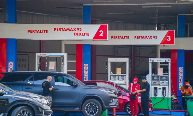 Pertamina Ungkap Penyebab Kenaikan Harga Pertamax menjadi Rp 16.250 per Liter Pertamina Ungkap Penyebab Kenaikan Harga Pertamax menjadi Rp 16.250 per Liter