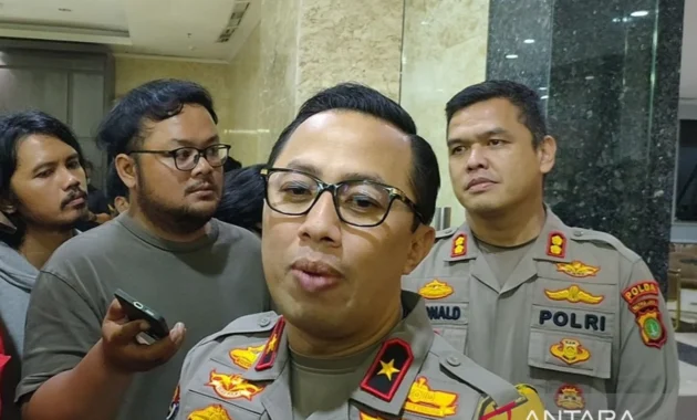 Polda Metro Jaya Bantah Klaim BEM UI tentang Demo di Bundaran HI Polda Metro Jaya Bantah Klaim BEM UI tentang Demo di Bundaran HI