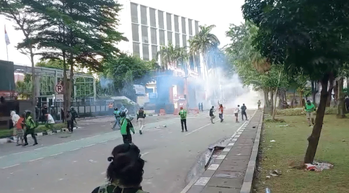 Polda Metro Jaya Tangkap Dua Orang Bawa Bom Molotov, Diduga Siap Dompleng Demo Mahasiswa di Jakarta