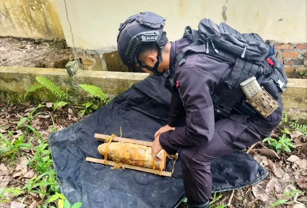 Polda Papua: Tim Jibom Amankan Dua Mortir Peninggalan Perang Dunia II di Doyo
