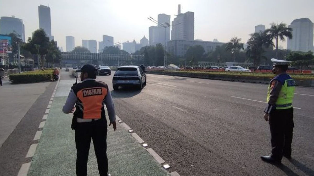Polisi Buka Jalan Jenderal Sudirman ke Bundaran HI Usai Unjuk Rasa Mahasiswa Dibubarkan